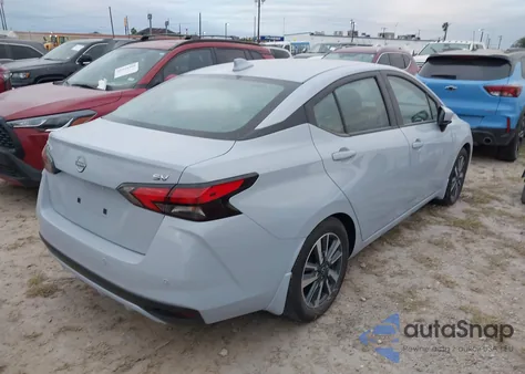 2024 Nissan Versa 1.6 Sv z USA, uszkodzony, nr VIN 3N1CN8EV1RL852359